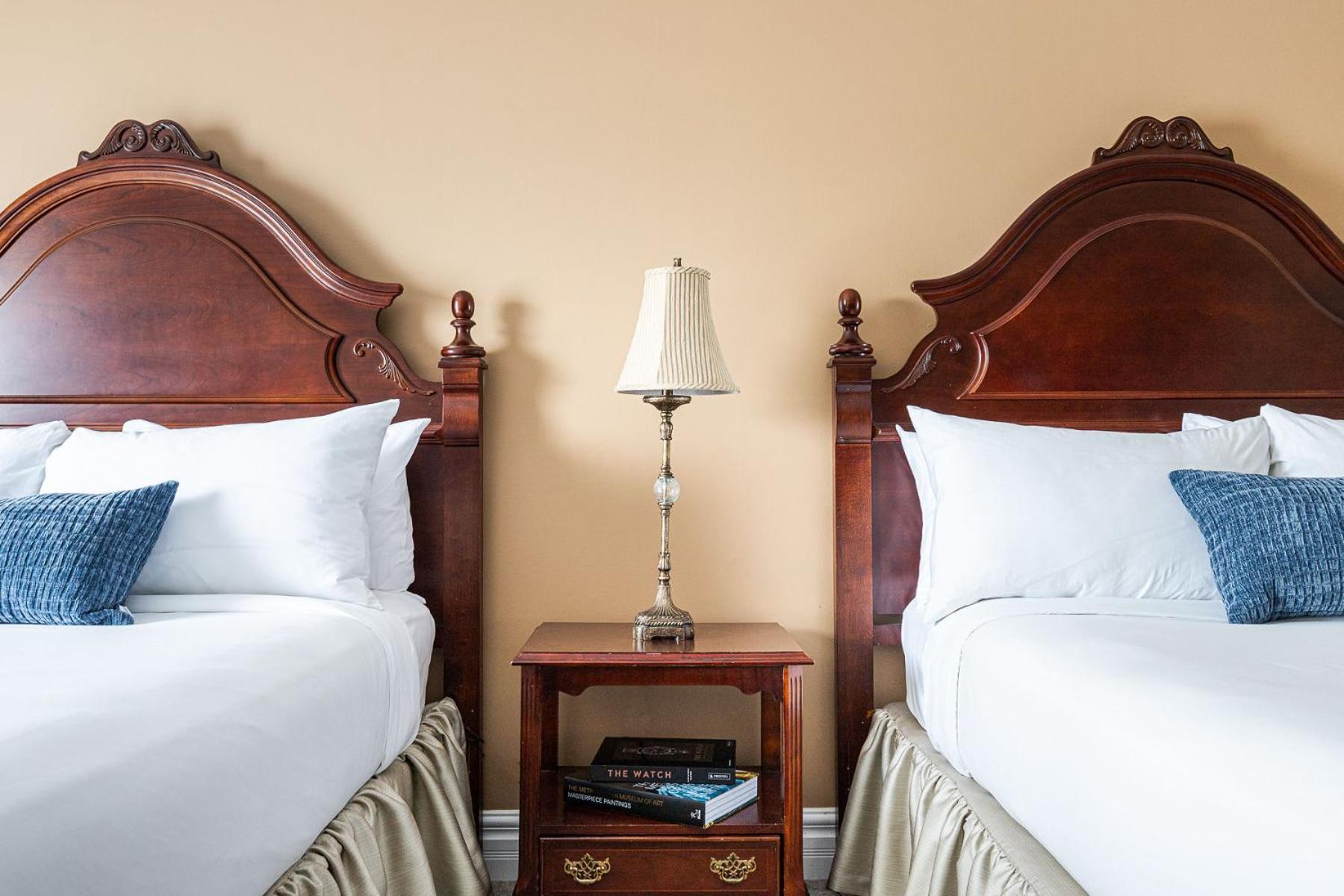 Old Stone Inn Boutique Hotel Niagara Falls Eksteriør billede