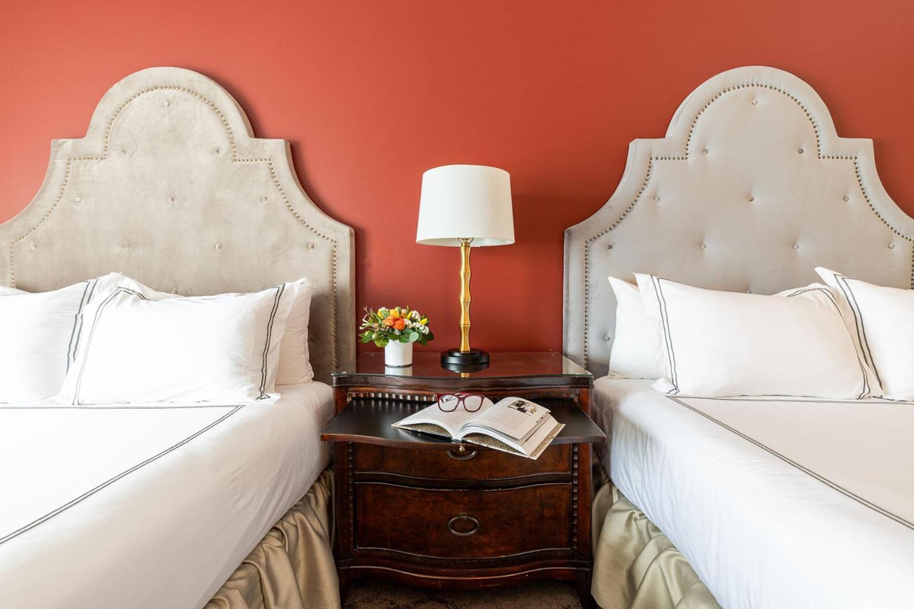 Old Stone Inn Boutique Hotel Niagara Falls Eksteriør billede